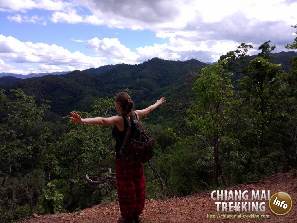 Natalie & friend | Chiang Mai Trekking | Le meilleur trekking à Chiang Mai avec Piroon Nantaya